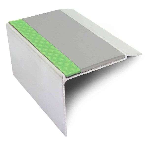 AHD22 72 x 55mm DDA Compliant Non Slip Stair Nosing Stair Nosing etc