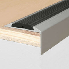 15 Pack Silver A38 0.9m x 46mm x 30mm Screw Fit Anodised Aluminium Non Slip Stair Nosing With Black Rubber